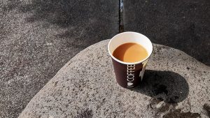 コーヒーカップ　珈琲　日陰　日なた